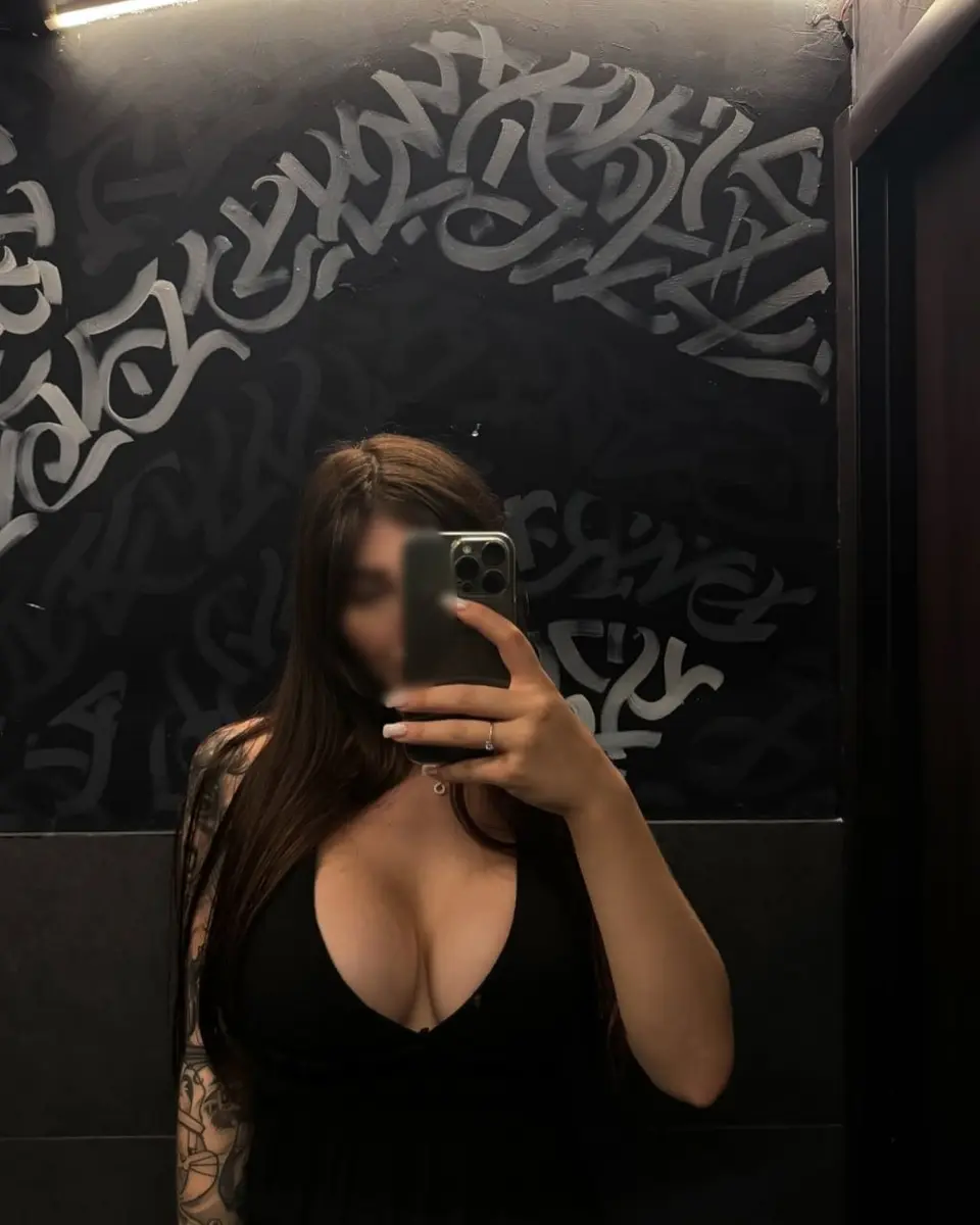 Emilia profile in Dubai