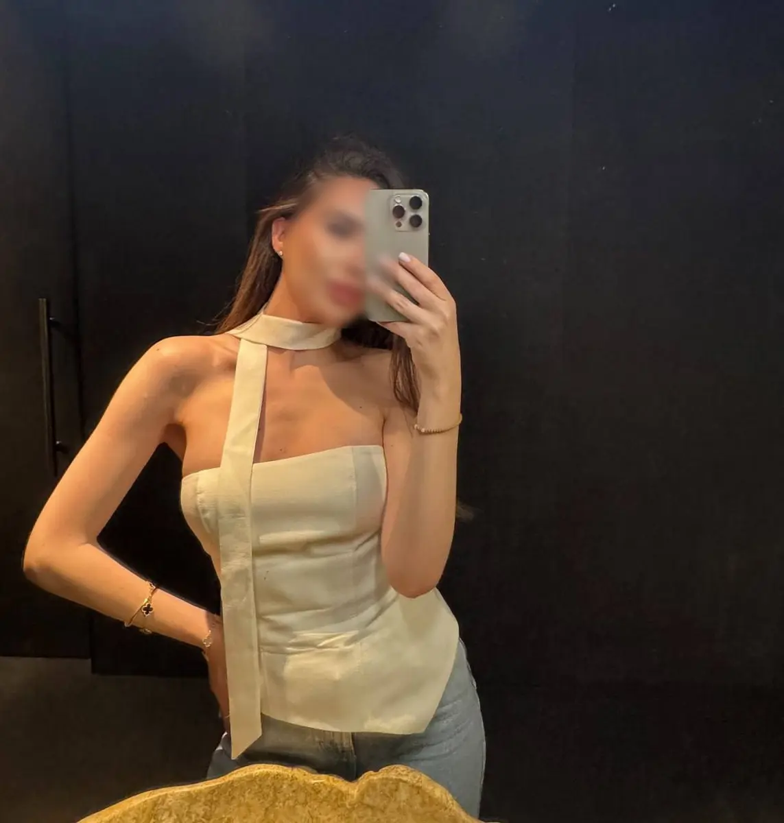 Emilia profile in Dubai