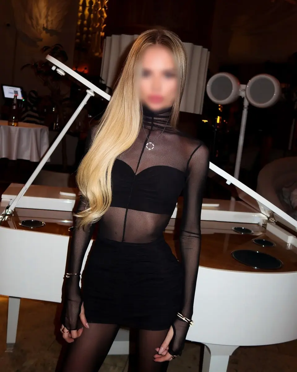 Emma profile in Dubai