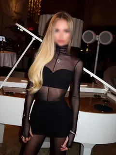 Emma profile in Dubai