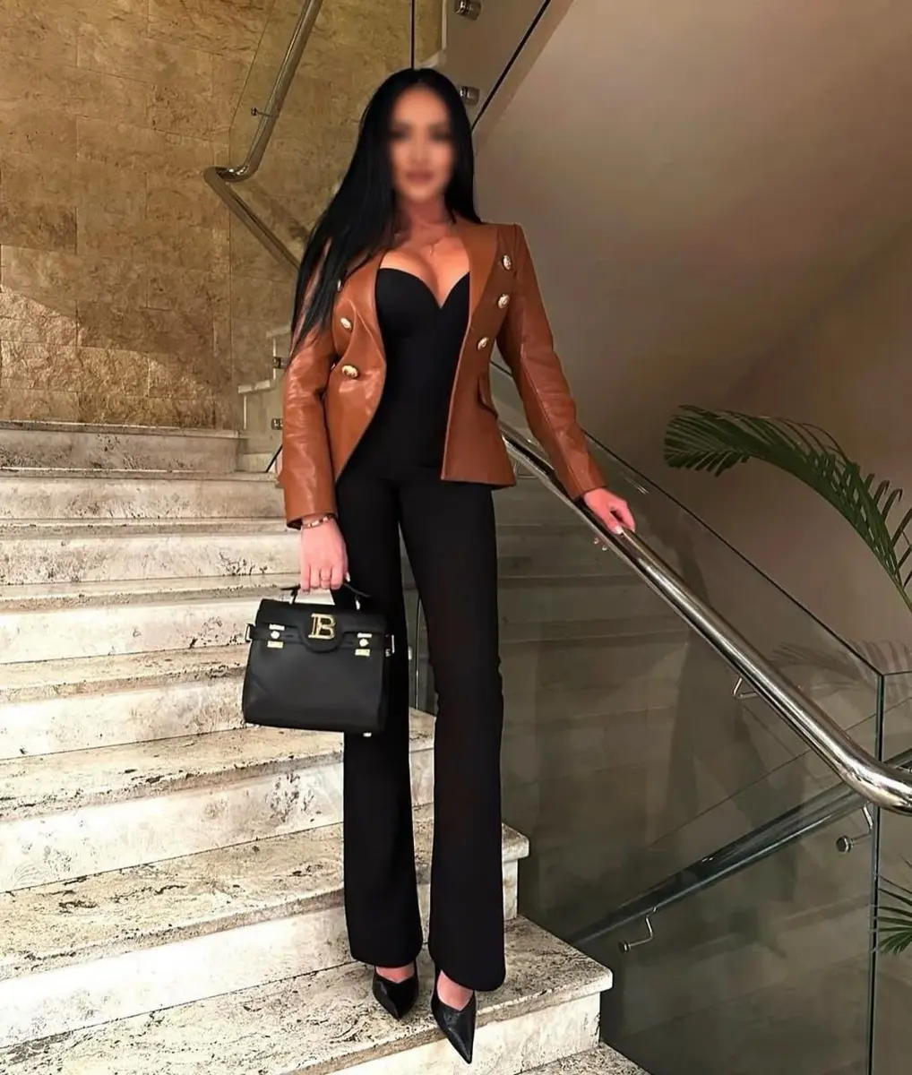 Gloria profile in Dubai