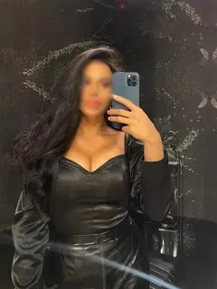 Ilona profile in Dubai