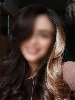 Julia profile in Dubai