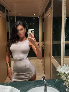 Leah profile in Dubai