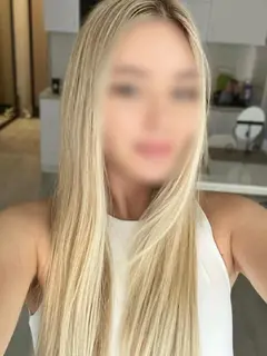 Lily profile in Dubai