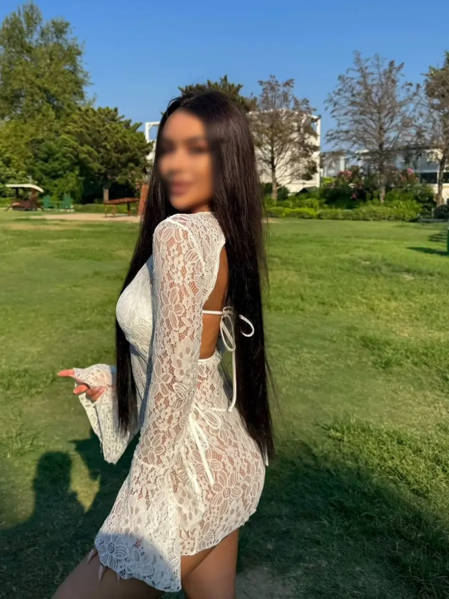 Sophia profile in Dubai